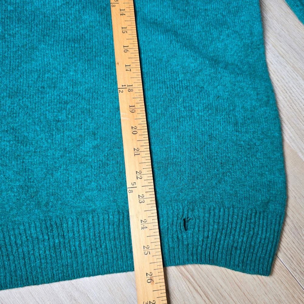 UNIQLO Women's 100% Wool Crewneck Sweater Size M Green Teal normcore minimalist - Picture 8 of 8